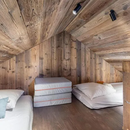 Apartamento Mazot Rénové à 1850, Skis Aux Pieds, Pour 4 Adultes Et 2 Enfants - Fr-1-564-83